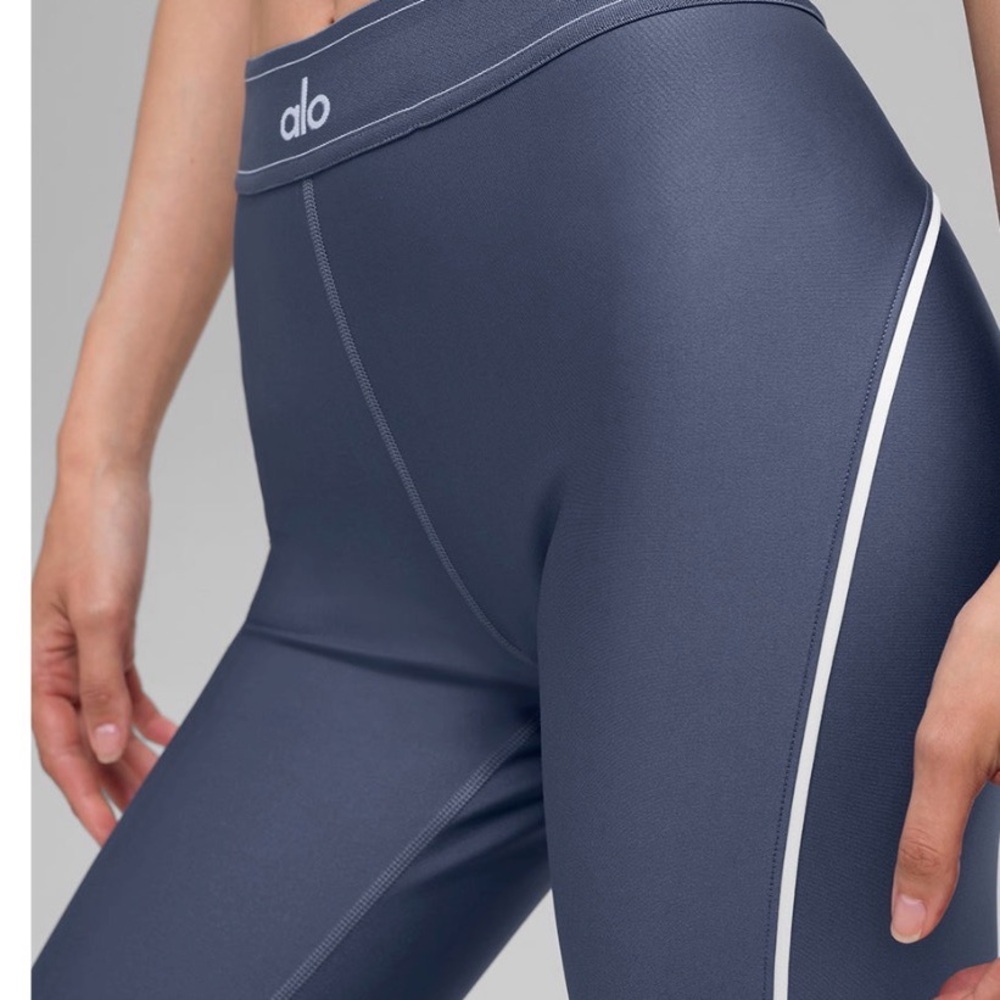 ALO Yoga Airlift High-Waist Suit Up Legging Size Small - Picture 4 of 6
